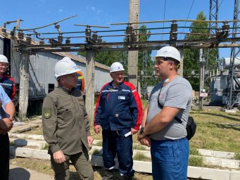 Игорь Маковский совершил рабочую поездку по районам Брянской области, накануне подвергшимся обстрела Игорь Маковский совершил рабочую поездку по районам Брянской области, накануне подвергшимся обстрела