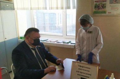 Депутаты думы Нижневартовска принимают участие в добровольной вакцинации от covid-19
