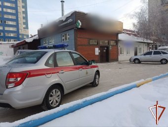 В Сургуте сотрудники Росгвардии обезопасили посетителей и работников кафе от пьяных дебоширов В Сургуте сотрудники Росгвардии обезопасили посетителей и работников кафе от пьяных дебоширов