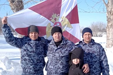 Сотрудники Росгвардии в Зауралье преодолели «Зимний рубеж» Сотрудники Росгвардии в Зауралье преодолели «Зимний рубеж»