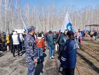 Росгвардейцы обеспечили безопасность Дня весны и труда в Зауралье Росгвардейцы обеспечили безопасность Дня весны и труда в Зауралье