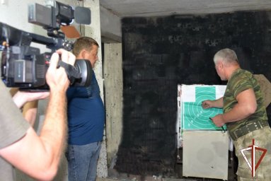 Росгвардия пригласила журналистов на экзамен для владельцев оружия Росгвардия пригласила журналистов на экзамен для владельцев оружия