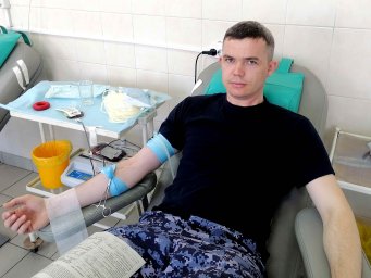 Донорами крови стали росгвардейцы в Зауралье Донорами крови стали росгвардейцы в Зауралье