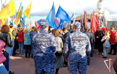 Росгвардия обеспечили безопасность митинг-концерта в Кургане Росгвардия обеспечили безопасность митинг-концерта в Кургане