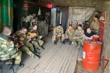 Военные музыканты Росгвардии дали концерты для бойцов ведомства в зоне проведения специальной военно