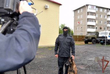 Ко Дню кинологических подразделений Росгвардии корреспонденты телекомпании «Область 45» подготовили Ко Дню кинологических подразделений Росгвардии корреспонденты телекомпании «Область 45» подготовили
