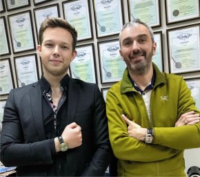 Пользователи Instagram смогут примерить часы не выходя из дома Пользователи Instagram смогут примерить часы не выходя из дома