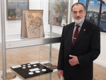 Медали Императорского Монетного Двора на выставке в Новой Третьяковке Медали Императорского Монетного Двора на выставке в Новой Третьяковке