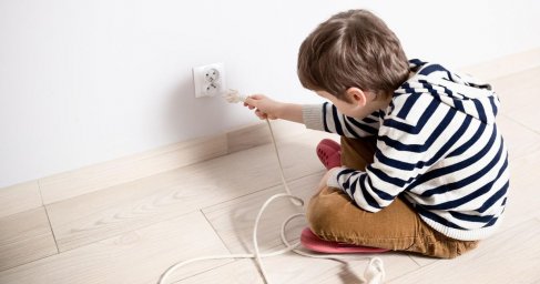 Сотрудники ПАО «Россети» — МЭС Урала напомнили о правилах нахождения детей вблизи энергообъектов