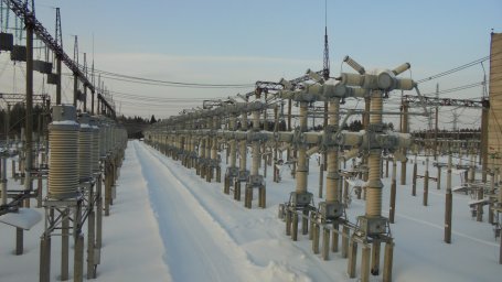Филиал Россети - МЭС Урала начал ремонт оборудования подстанций 220 - 500 кВ в Кировской области