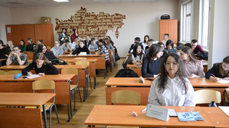 ​Студенты ХГУ сразились во всероссийском бизнес-турнире